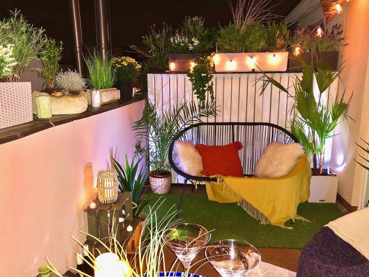 Appartement Duplex With Quite Terrace On Wenceslas Sq.